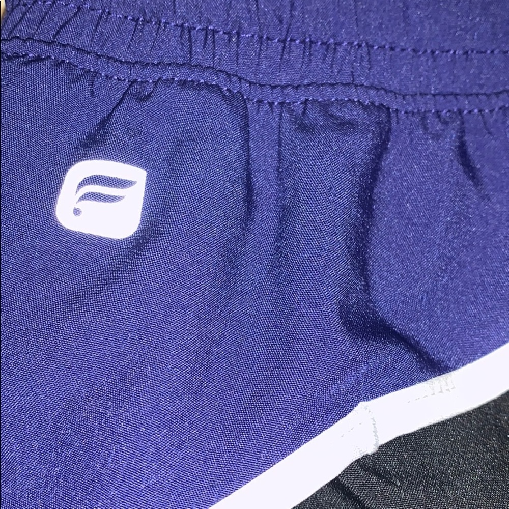 Navy Fabletics Shorts - Picture 4 of 11